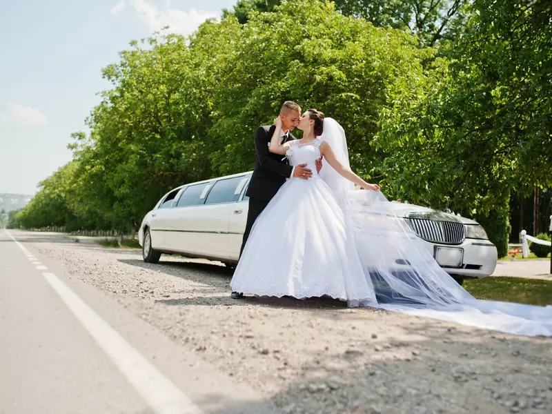 Limuzyną do ślubu w Katowicach – Wasz bajkowy dzień 